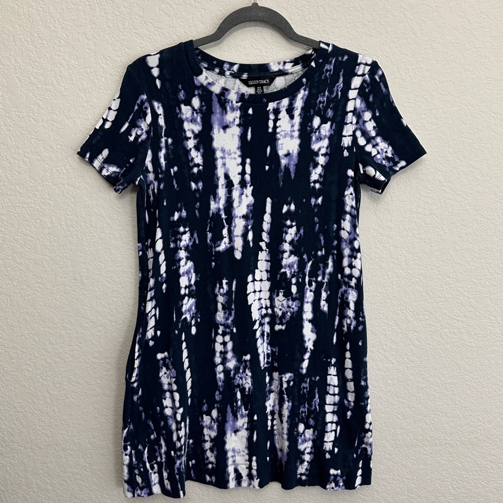 Ellen Tracy Navy Blue and White Short Sleeve T-Shirt Dress with pockets Size M